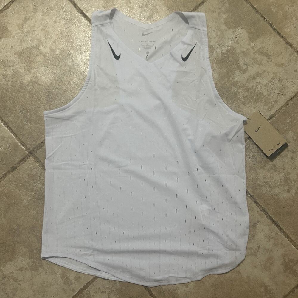 Nike AeroSwift Dri-Fit ADV Running Singlet FN2504-085 Size Women’s Large